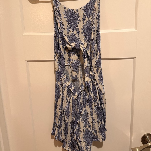 Blue and white summer romper - Picture 2 of 2